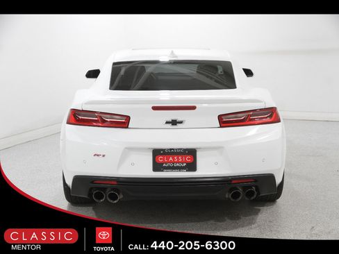 Used 2017 Chevrolet Camaro LT RWD image 19