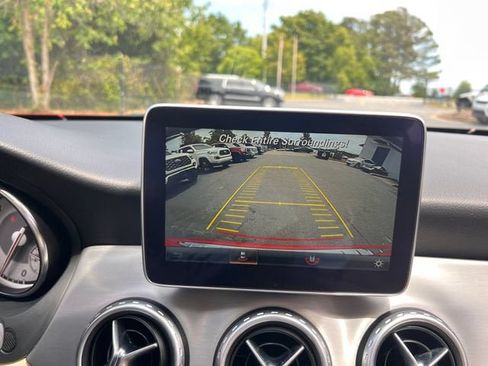 Used 2016 Mercedes-Benz GLA 250 4MATIC w/ Driver Assistance Package image 24