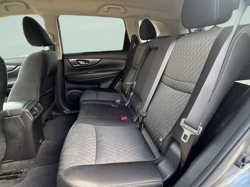 Used 2020 Nissan Rogue SV FWD image 10