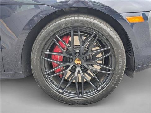 Used 2022 Porsche Macan GTS AWD/4WD image 27
