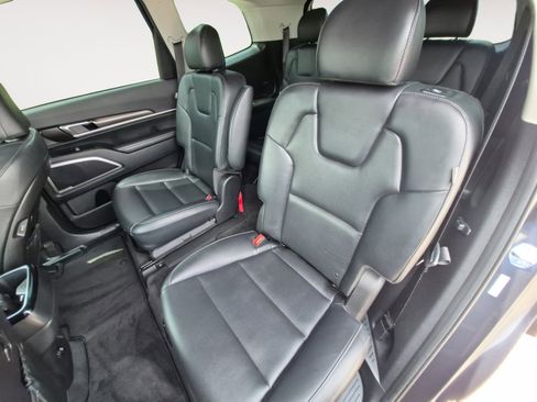 Used 2024 Kia Telluride S w/ S Sunroof Package FWD image 24
