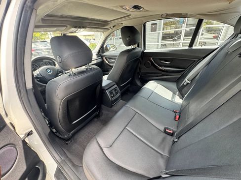 Used 2015 BMW 320i Sedan RWD image 18