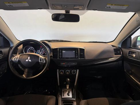 Used 2017 Mitsubishi Lancer ES FWD image 10