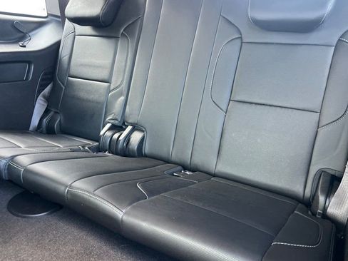 Used 2015 GMC Yukon SLT image 12