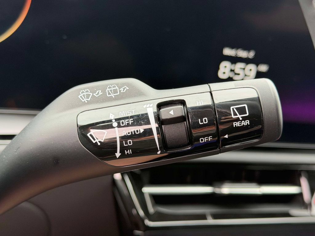 Certified 2025 Kia Niro Wave w/ Wave Preserve Package FWD image 30