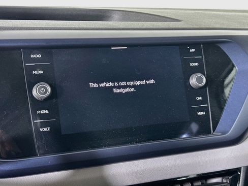 Used 2023 Volkswagen Taos SE w/ Panoramic Sunroof Package FWD image 21
