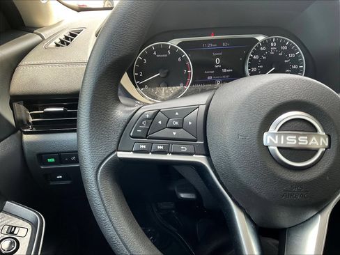 Certified 2024 Nissan Sentra SV FWD image 13