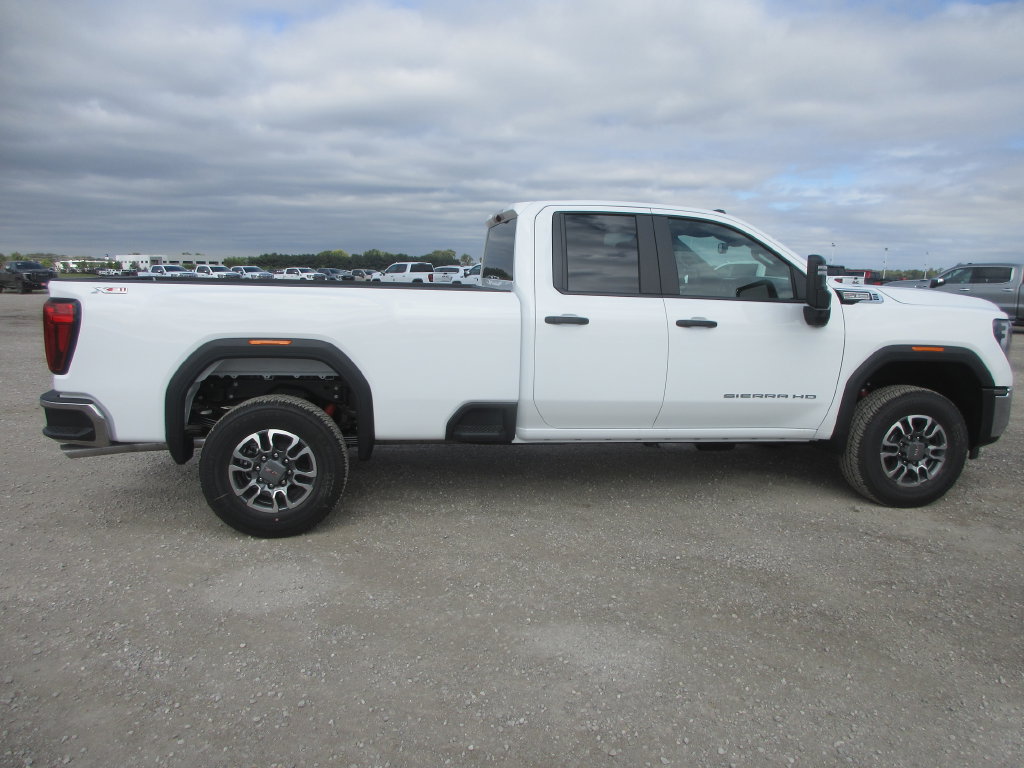 New 2026 GMC Sierra 3500 Pro AWD/4WD image 3