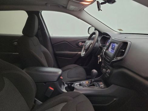 Used 2020 Jeep Cherokee Latitude image 21