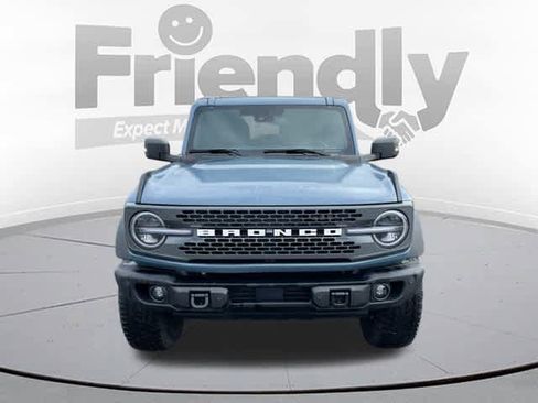New 2025 Ford Bronco Badlands image 4