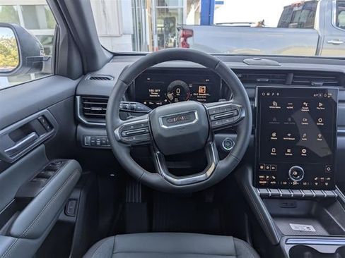 New 2026 GMC Terrain AT4 w/ Technology Package II AWD/4WD image 3