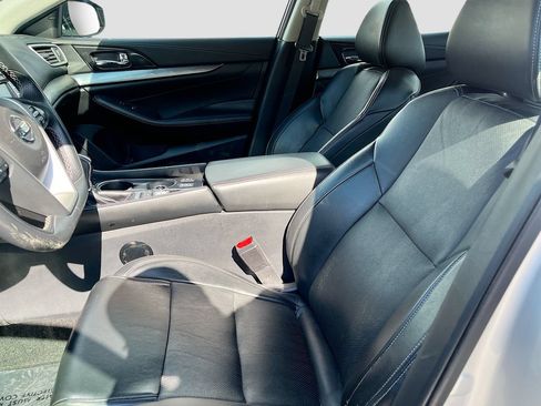 Used 2019 Nissan Maxima 3.5 SV w/ Floor Mat Group FWD image 21