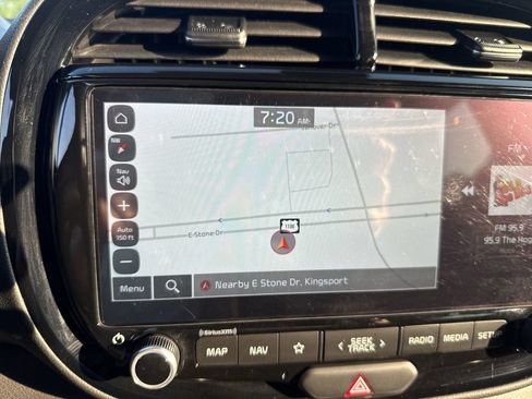 Used 2024 Kia Soul EX w/ Option Group 015 FWD image 17
