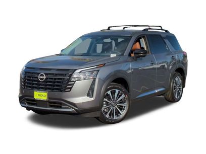 New 2026 Nissan Pathfinder Platinum w/ Cargo Package