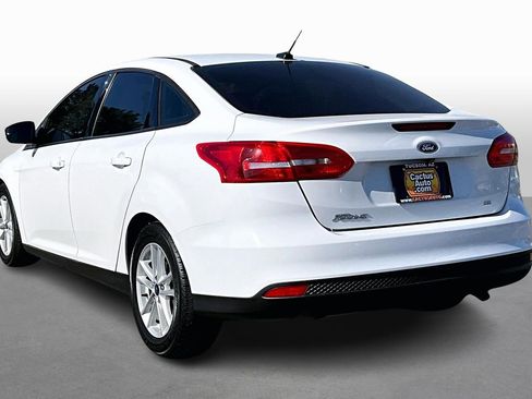 Used 2018 Ford Focus SE image 11