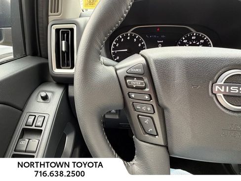 Used 2025 Nissan Frontier SV w/ SV Convenience Package AWD/4WD image 22