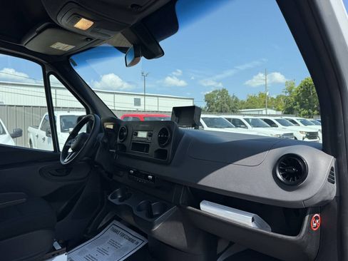Used 2020 Mercedes-Benz Sprinter 2500 w/ Driver Convenience Package image 9