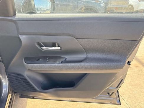 New 2026 Nissan Kicks SV w/ SV Premium Package image 17