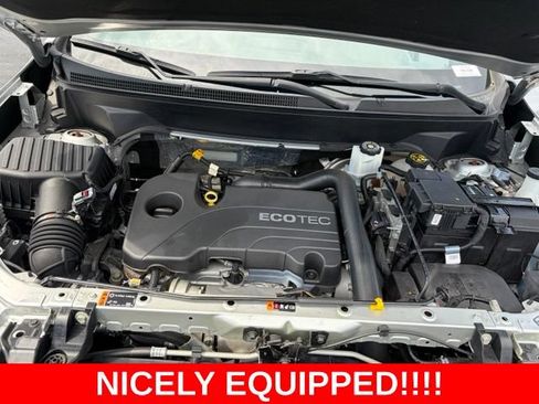 Used 2022 Chevrolet Equinox RS FWD image 11