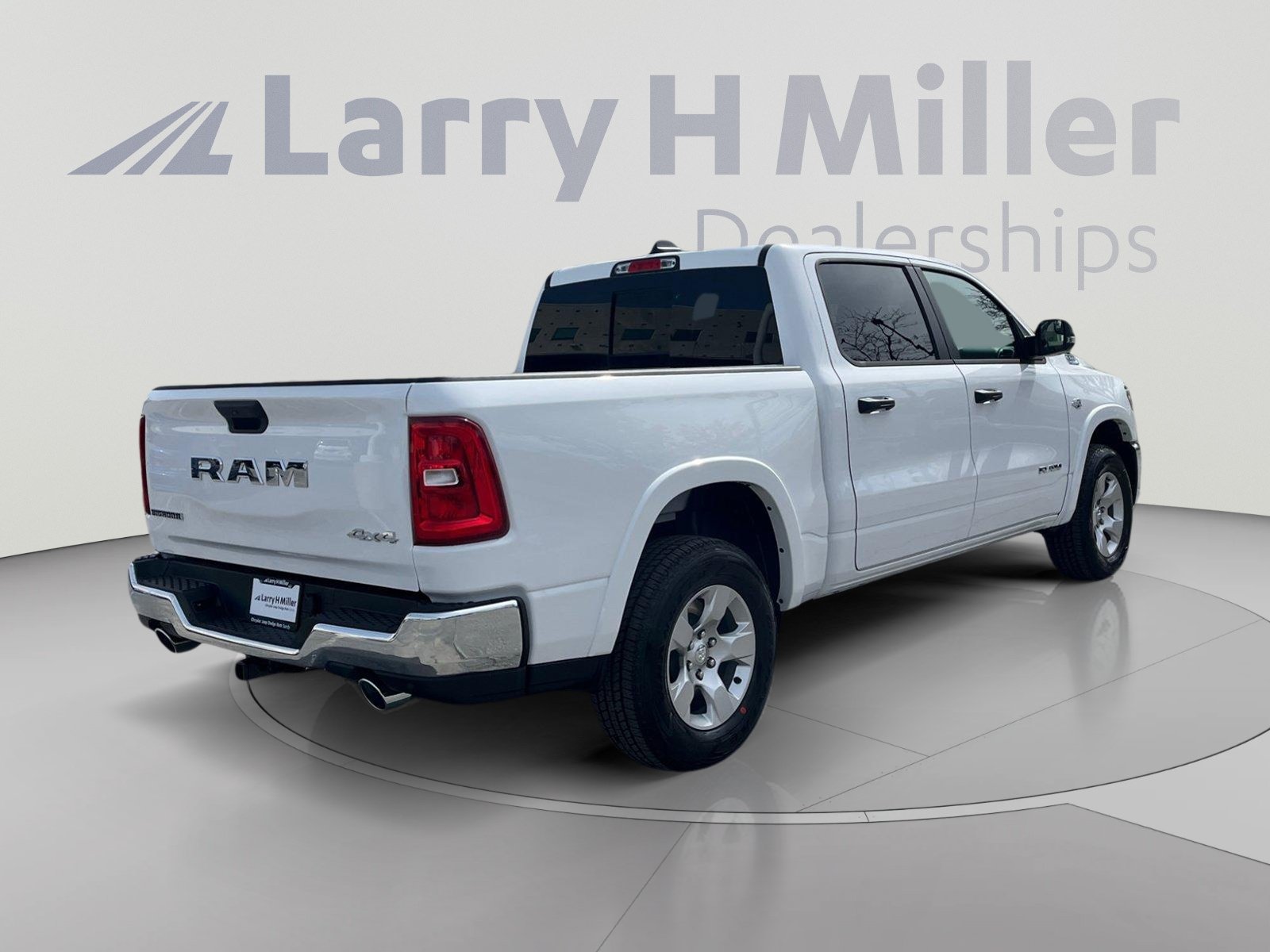New 2026 RAM 1500 Big Horn AWD/4WD image 5