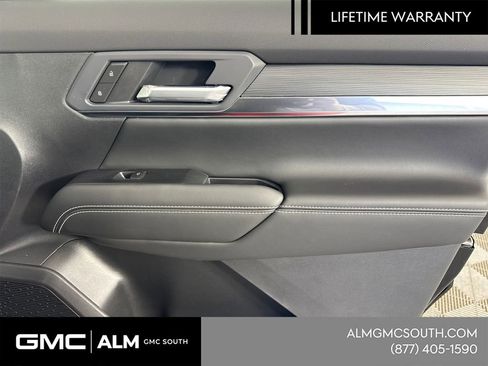 New 2026 GMC Terrain Elevation w/ Elevation Premium Package FWD image 16