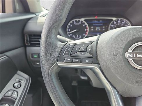Used 2024 Nissan Sentra SV FWD image 22