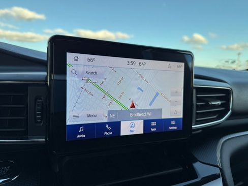 Used 2022 Ford Explorer ST w/ ST Street Pack image 21