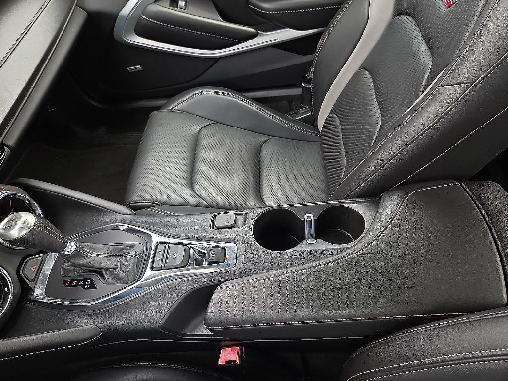 Used 2020 Chevrolet Camaro SS RWD image 20
