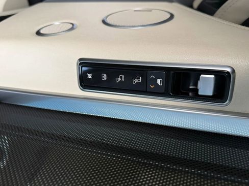 Used 2018 Land Rover Range Rover Long Wheelbase Supercharged image 13