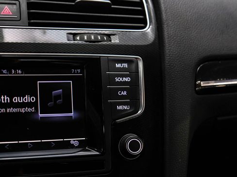 Used 2015 Volkswagen GTI S FWD image 22