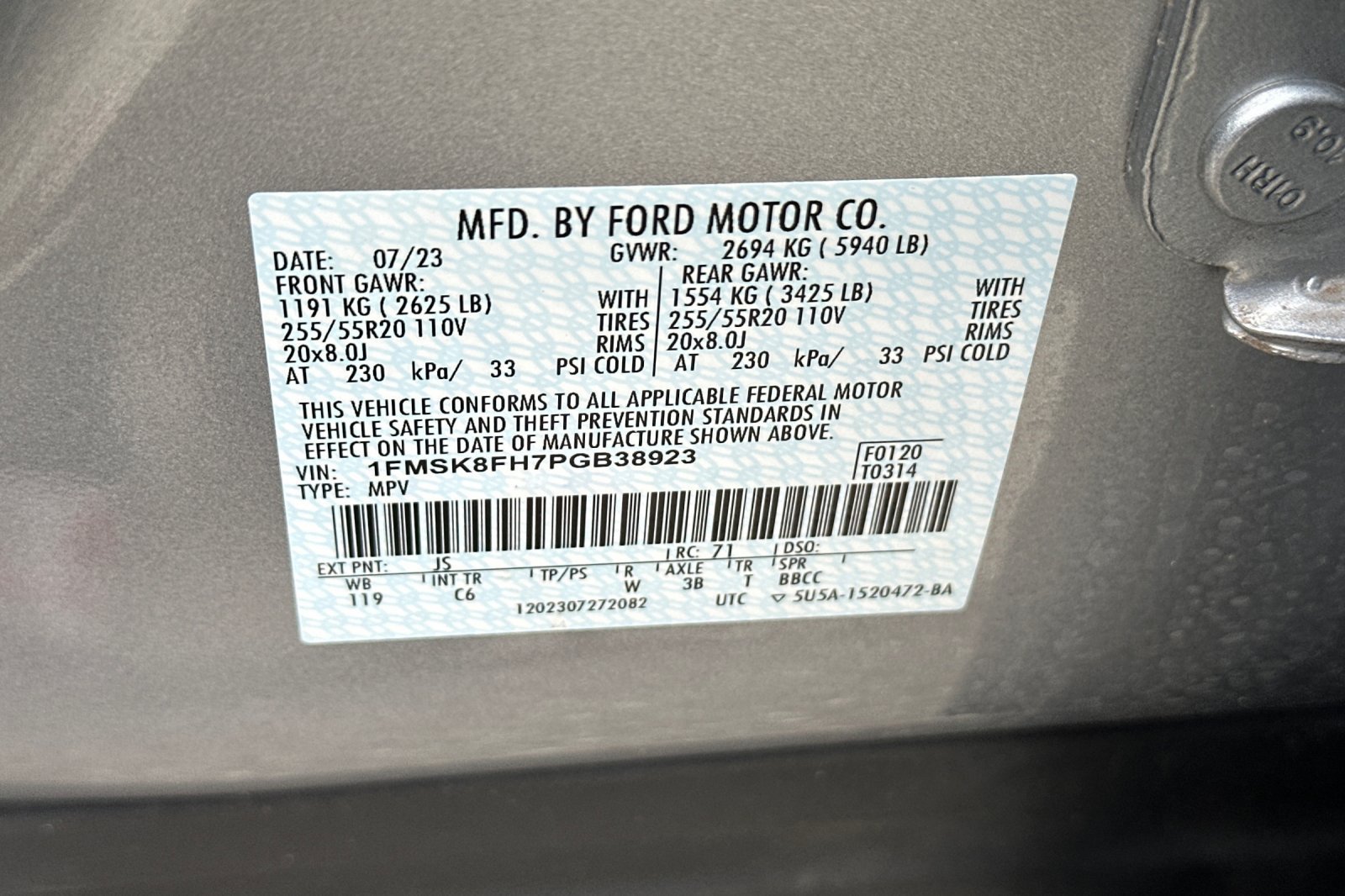 Used 2023 Ford Explorer Limited AWD/4WD image 29