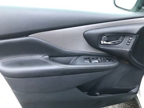 Used 2023 Nissan Murano SL image 17