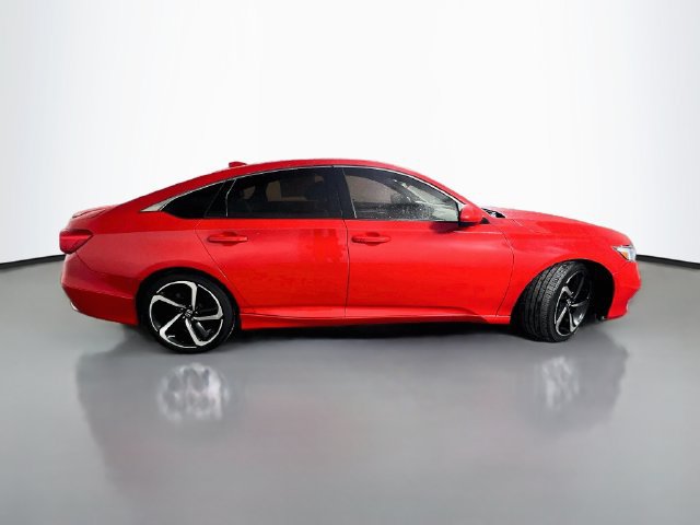 Used 2018 Honda Accord Sport image 9