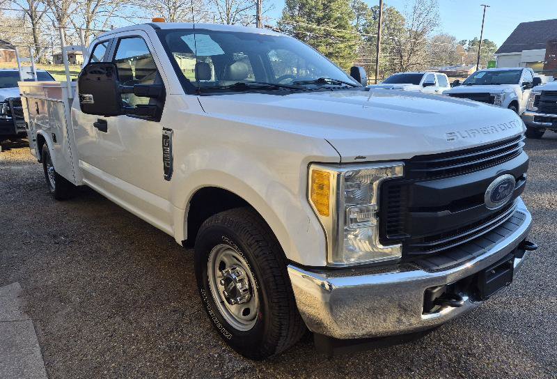 Used 2017 Ford F350 XL RWD image 4