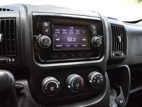 Used 2021 RAM ProMaster 2500 w/ Convenience Group FWD image 13