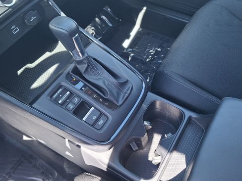 Used 2024 Honda CR-V LX image 15