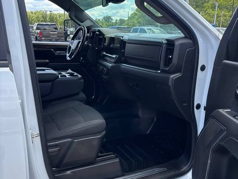 Used 2024 Chevrolet Silverado 2500 LT w/ Convenience Package AWD/4WD image 12