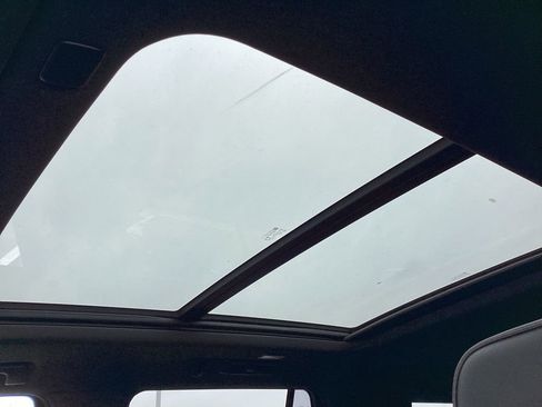 Used 2021 Chevrolet Tahoe RST image 9