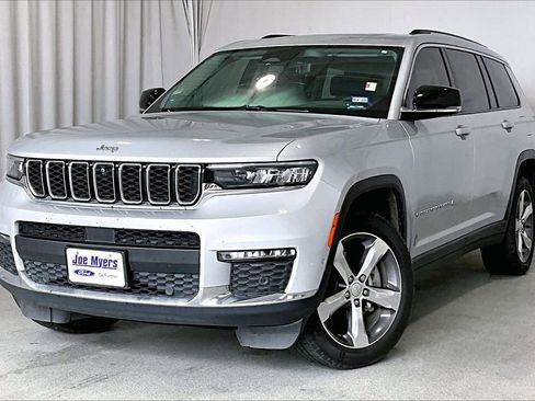 Used 2023 Jeep Grand Cherokee L Limited w/ Luxury Tech Group II image 2