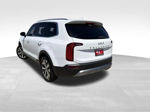 Used 2022 Kia Telluride EX w/ EX Premium Package FWD image 4