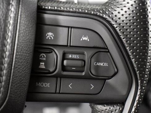 Certified 2025 Toyota Tacoma SR5 image 31