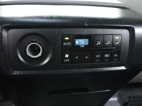 Used 2008 Toyota Sequoia Limited image 67