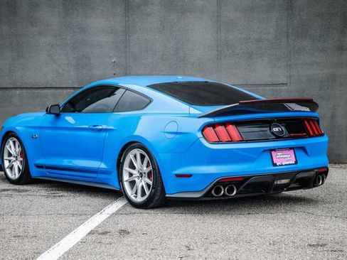 Used 2017 Ford Mustang GT Premium w/ Equipment Group 401A RWD image 9