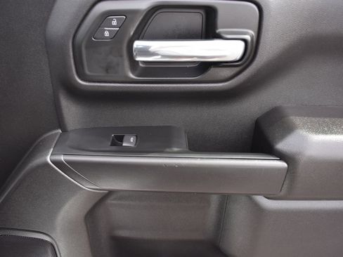 Used 2025 Chevrolet Silverado 1500 W/T image 11