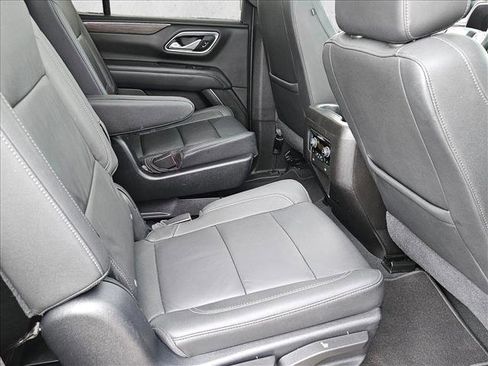 Used 2021 Chevrolet Tahoe Z71 w/ Luxury Package image 21