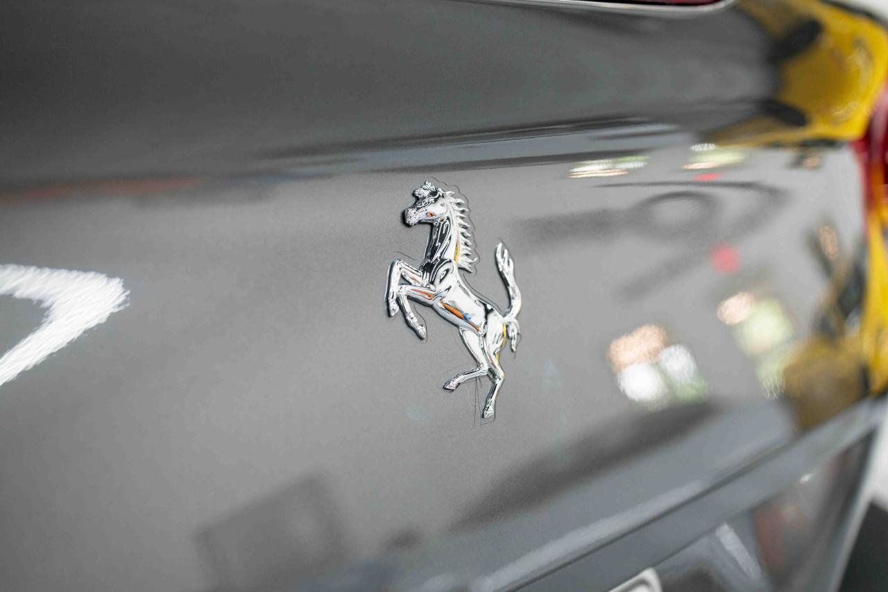 Used 2020 Ferrari Portofino RWD image 46