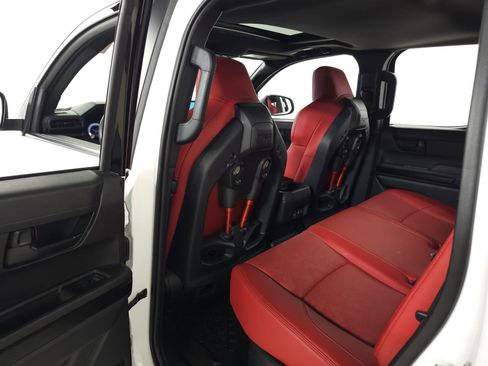 Used 2024 Toyota Tacoma TRD Pro AWD/4WD image 33