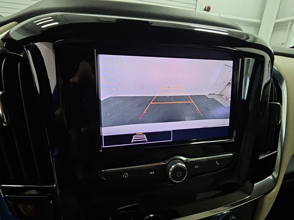 Used 2024 Chevrolet Traverse LS w/ Safety Package FWD image 17