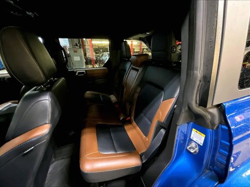 Used 2024 Ford Bronco Outer Banks image 15