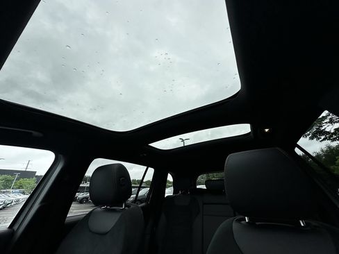 Certified 2025 Mercedes-Benz GLB 250 image 35